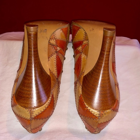 Carlos Santana “Puzzled” patchwork pointyStilettos - Picture 5 of 8